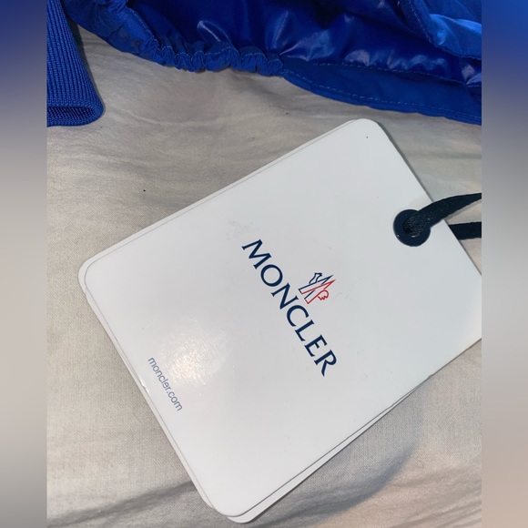 (BRAND NEW AND AUTHENTIC) MONCLER PUFFER - Picture 5 of 6